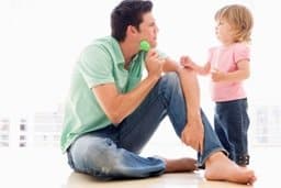 dad_and_daughter_communicating