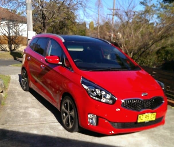 kia_rondo_family_car_review