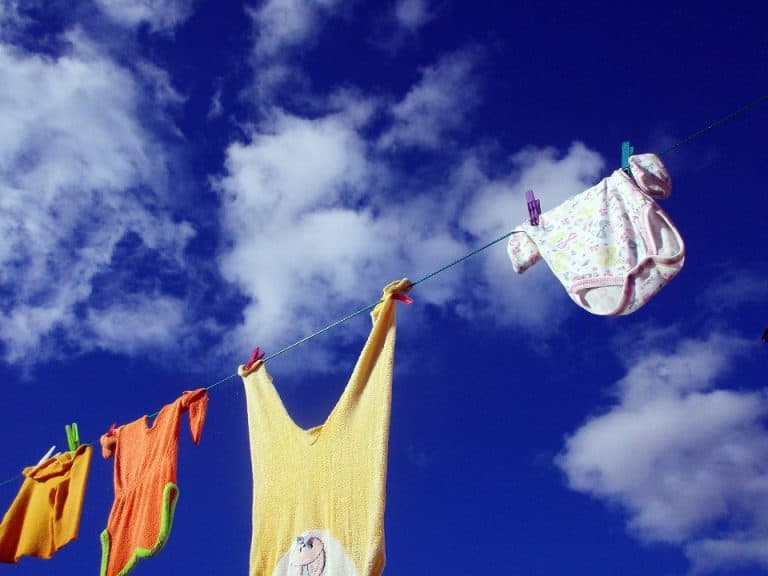childrens-clothes-safety