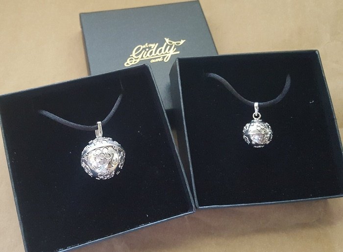 Harmony-Ball-Necklaces-Mother-Daughter_jewellery