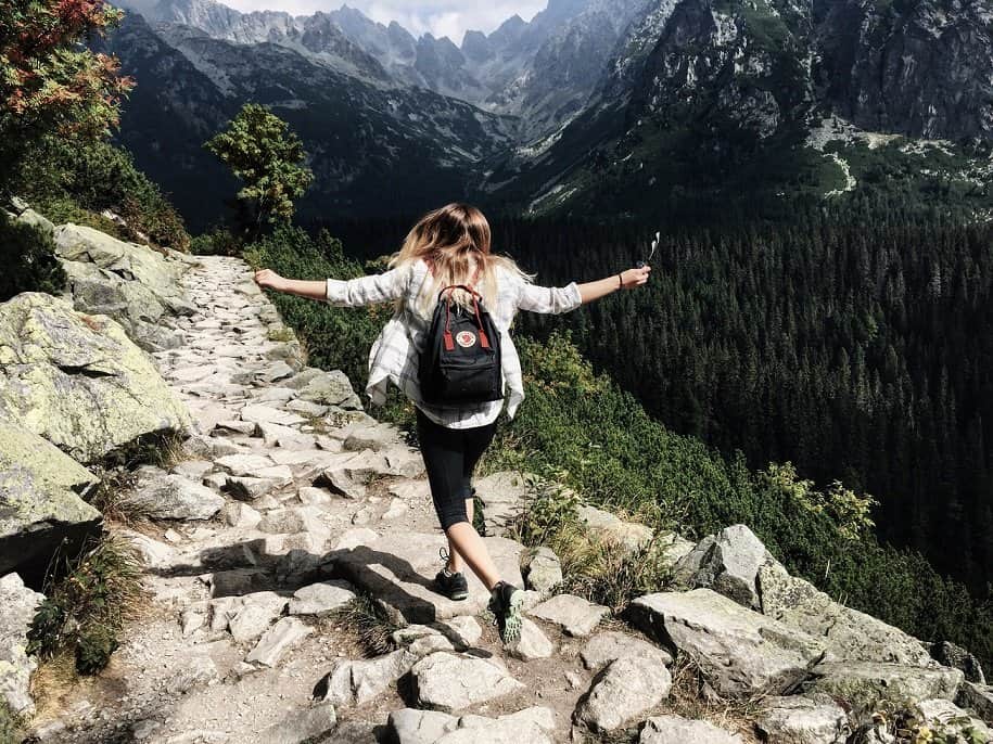Outdoor-travel-alone-adventure