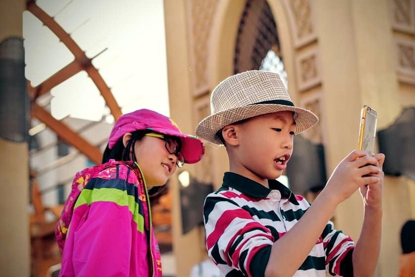 kids-on-phone-advice