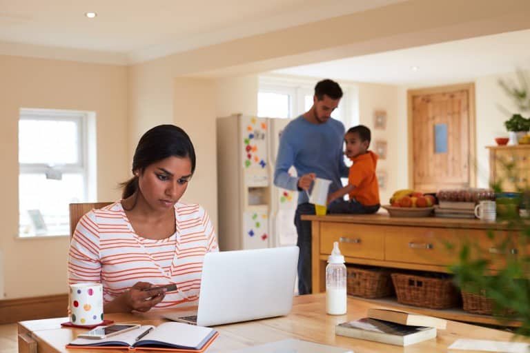 Ultimate Guide For Mums: How To Shop Online