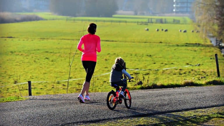Quick and easy exercises for busy mums
