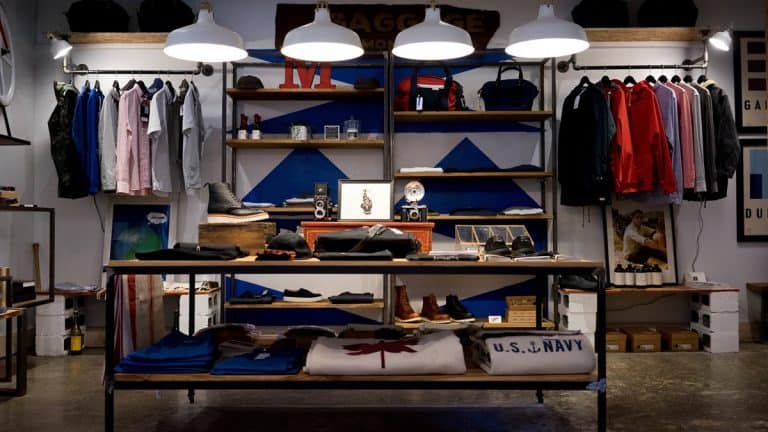When Buying Clothes - How to Mix and Match