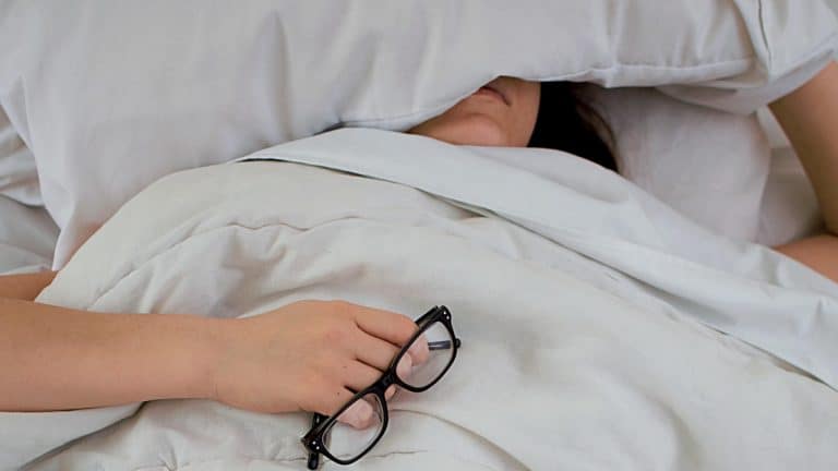 6 Ways For Workaholics To Get A Good Night’s Sleep