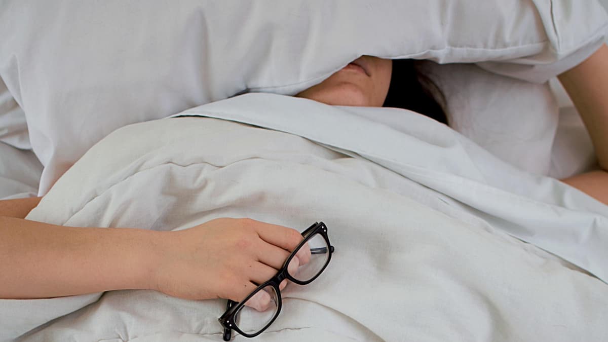 6 Ways For Workaholics To Get A Good Night’s Sleep