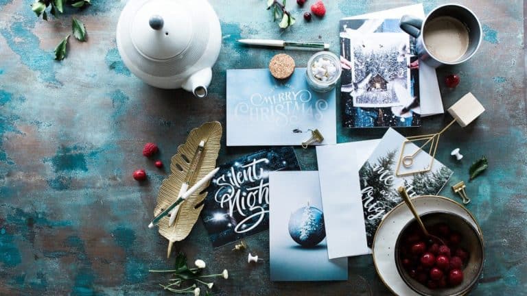 Tips on How to Personalise Your Charity Greeting Card