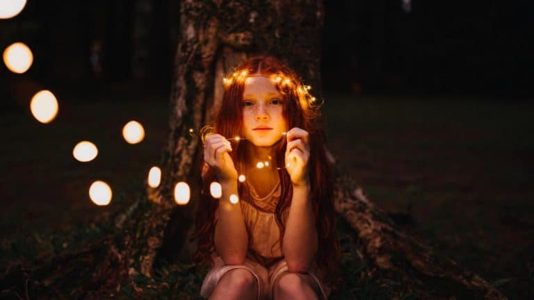 How Do I Teach My Daughter Not to Be Afraid of the Dark