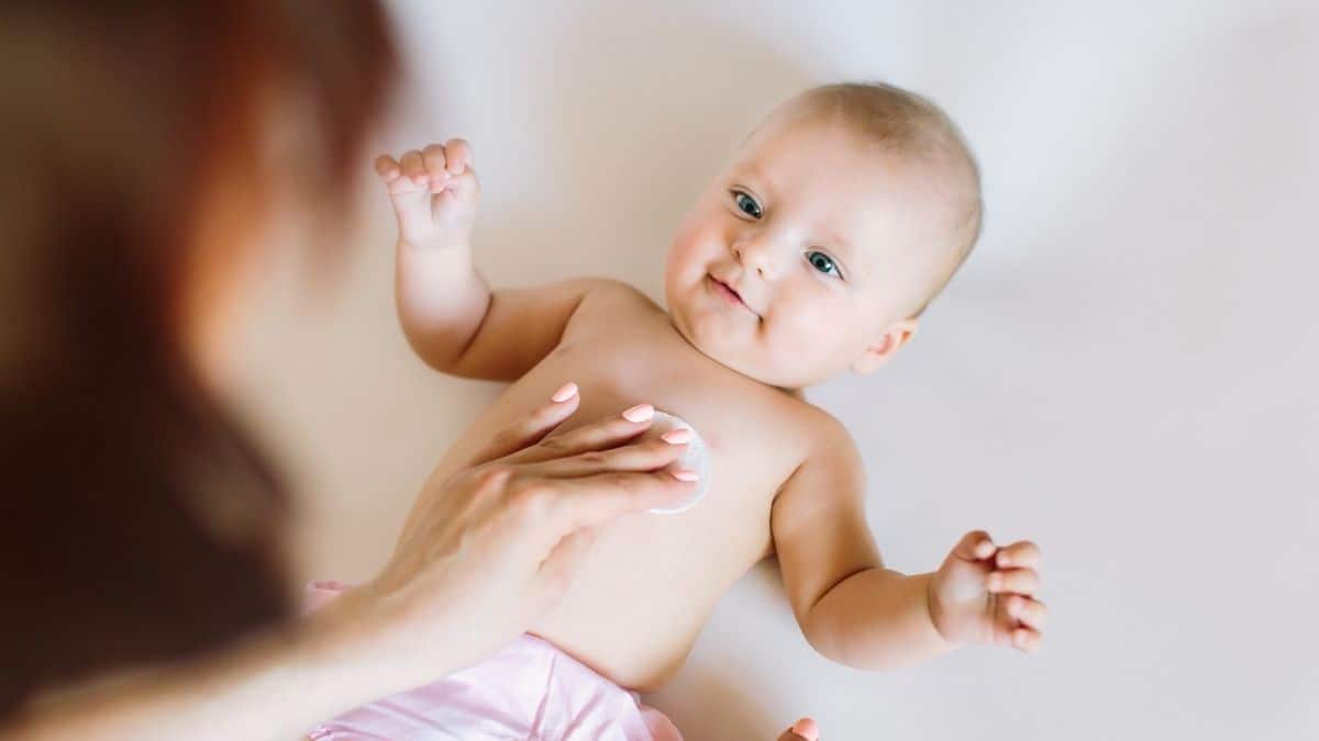 caring for your newborn’s skin