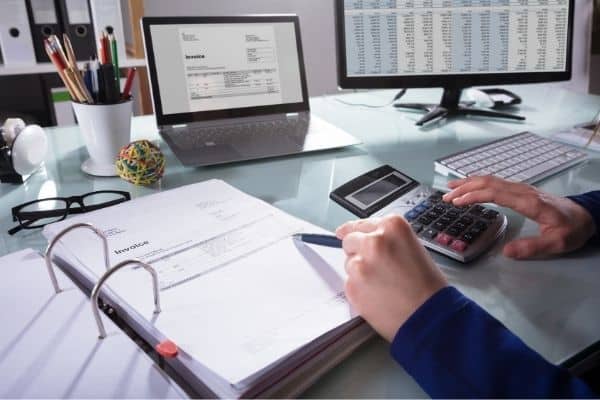 Accountant for online business