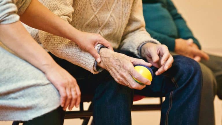 How to care for your elderly parents