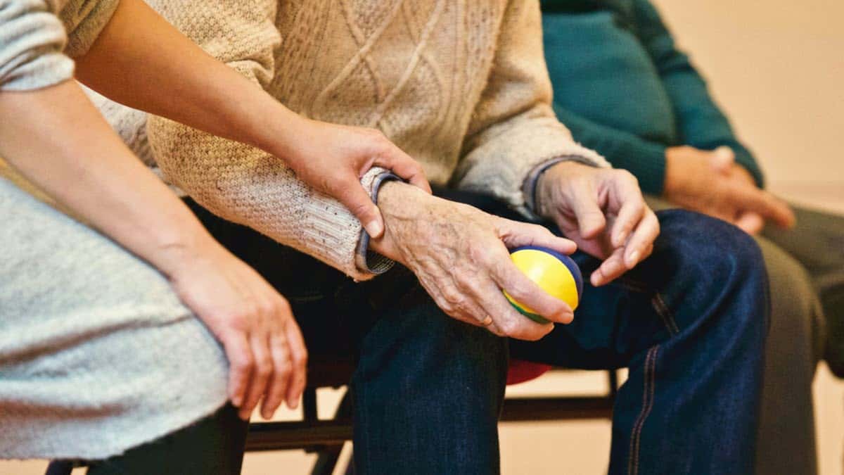 How to care for your elderly parents