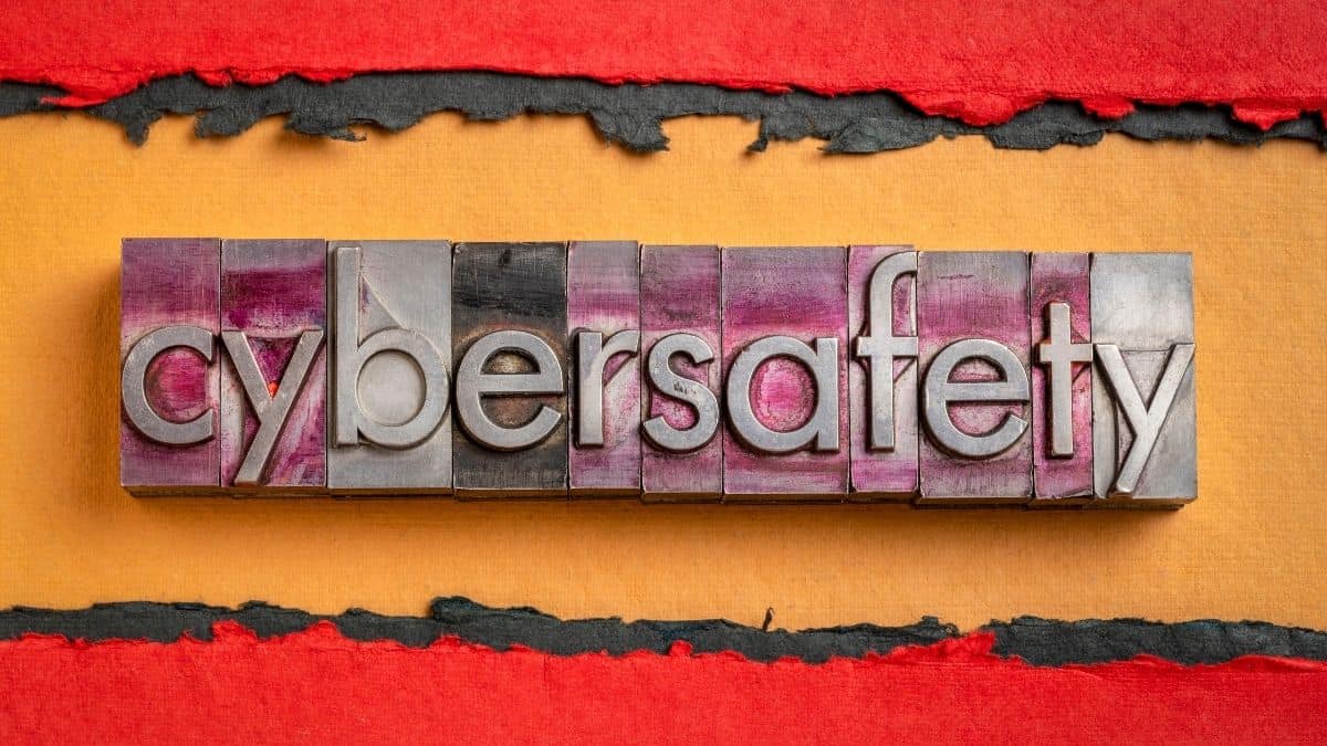 A Mum's Digital Cybersafety Guide to Protecting Her Kids Online