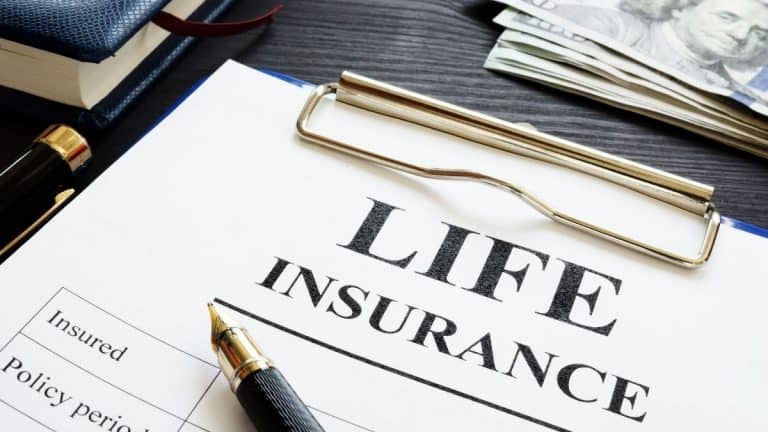 Term Life Insurance vs Whole Life Insurance - Which One Should You Choose?