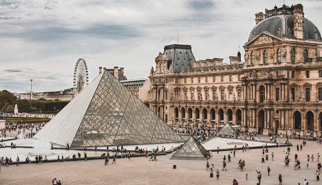 Louvre museum daytime