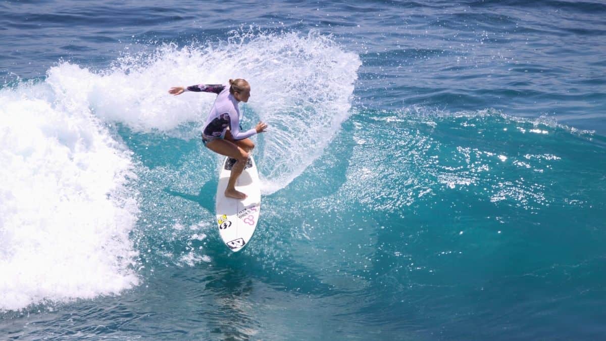 Surfer Gear For Women How To Dress For The Waves