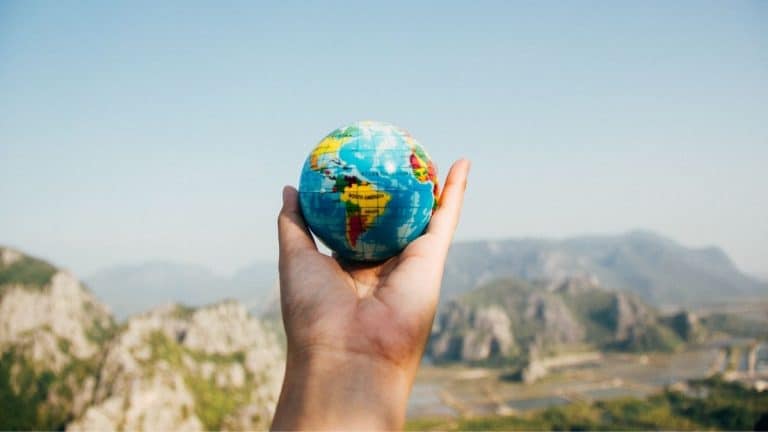 Your Ultimate Guide to Exploring the World Virtually in 2021