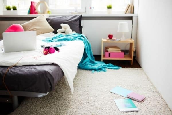 bedroom clutter