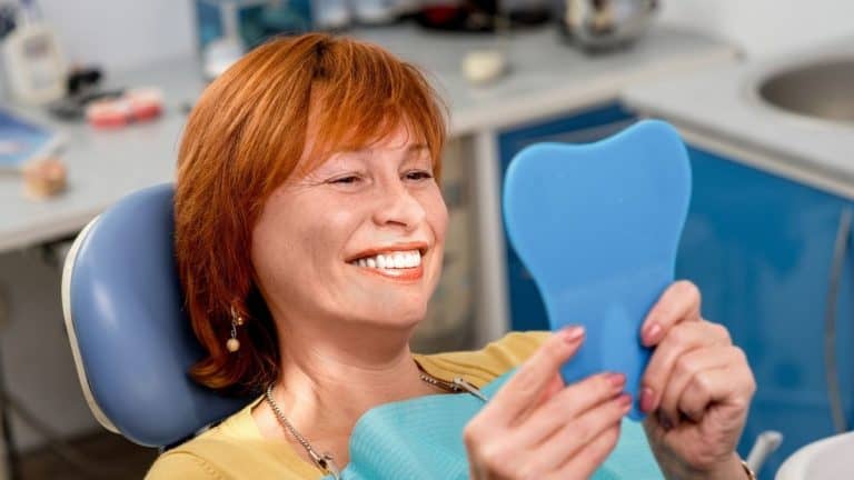 Dentures vs implants
