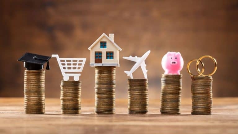 How To Properly Manage Your Finances As A Parent