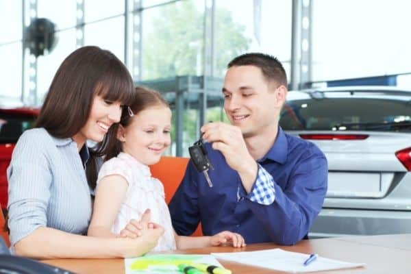 family buying a car