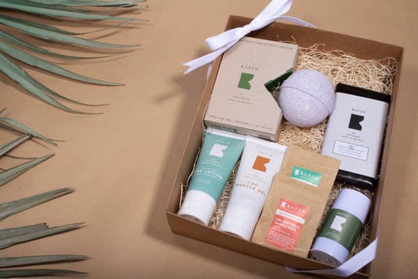 Cosmetics gift box for a daughter