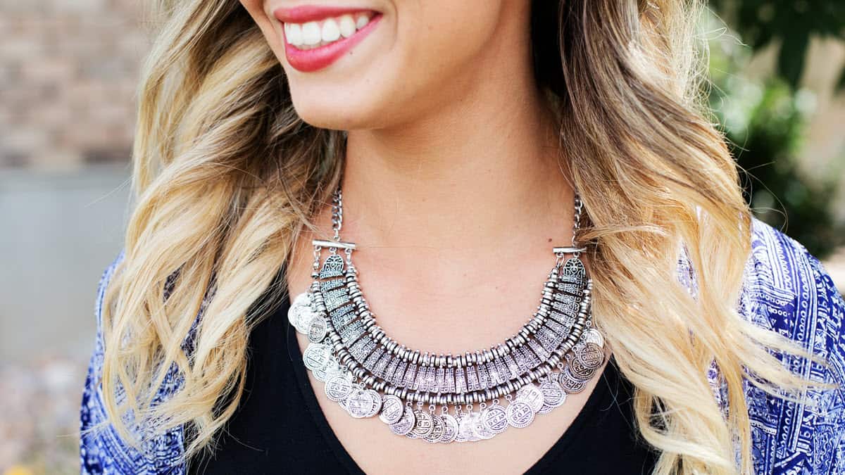 An amazing necklace makes a great wardrobe accessory for any woman