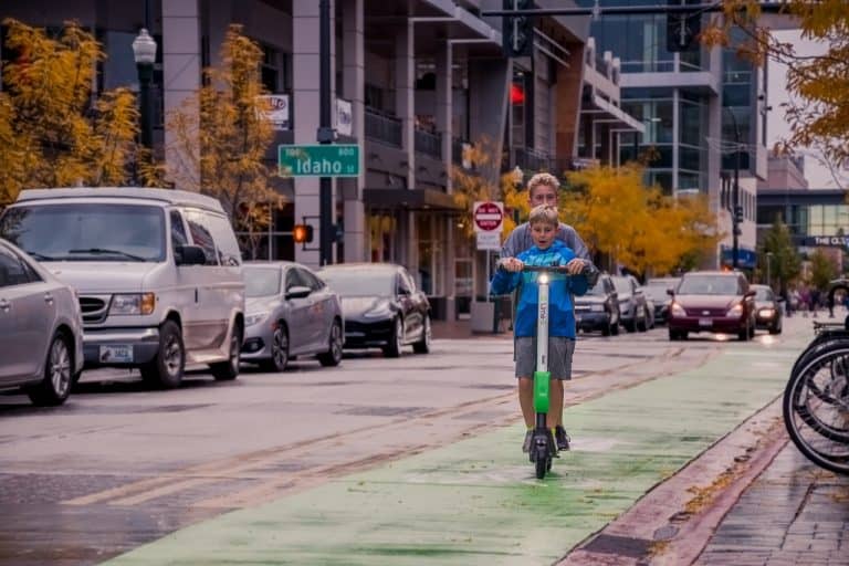 A buying guide for kid-friendly electric scooters this year