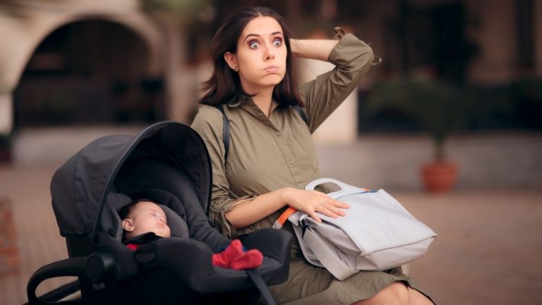 6 Practical Pieces Of Advice For Mums Traveling With Toddlers