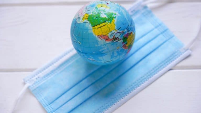 Why You Should Wear A Face Mask During The Pandemic
