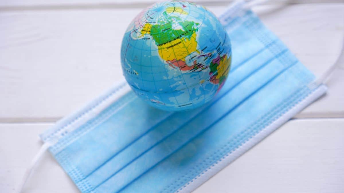 Why You Should Wear A Face Mask During The Pandemic