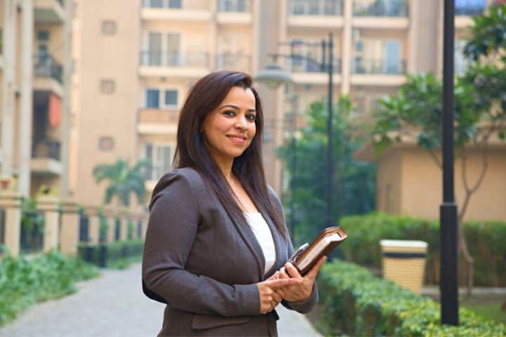 Real Estate Agent