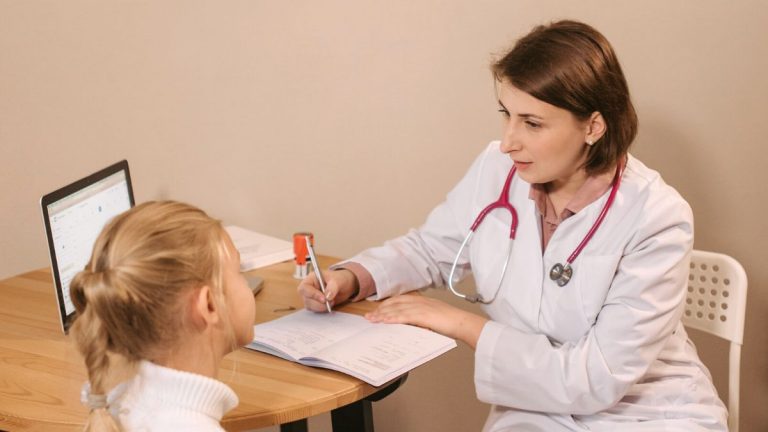 6 Signs You Should Take Your Child To The Doctor