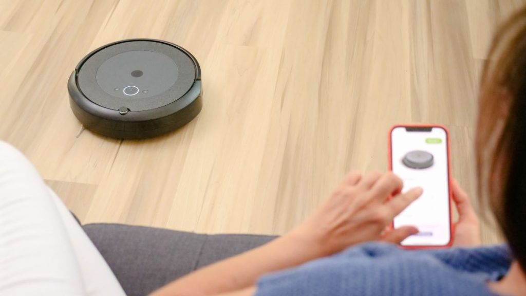 Scheduling Robot Vacuum Cleaner