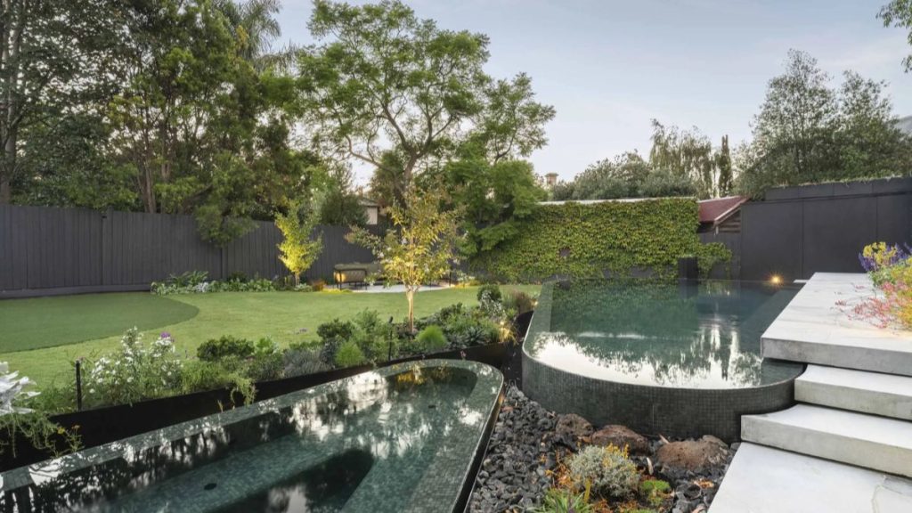Year Round Expertise In Pool Building