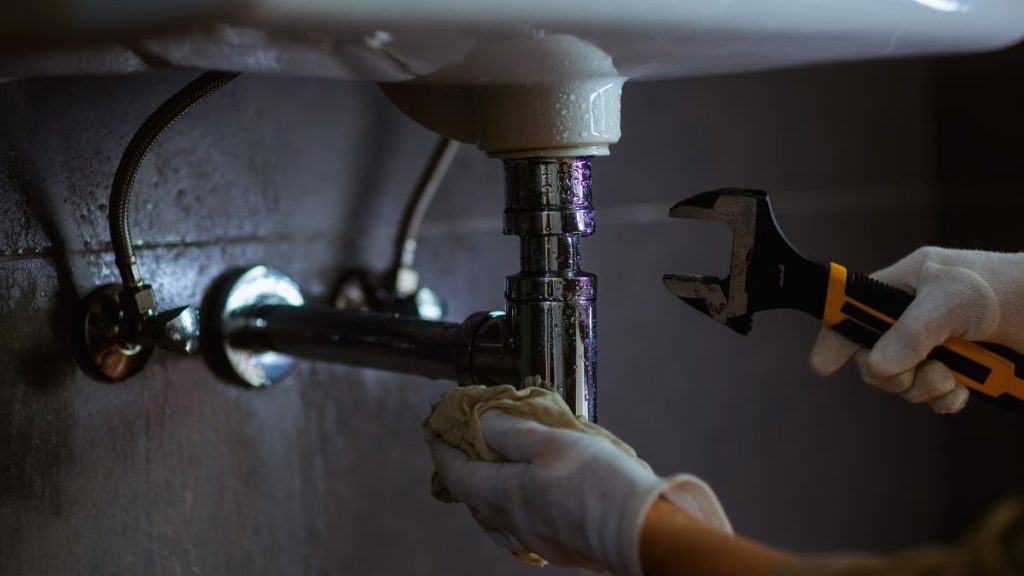 Emergency Plumbing Temporary Fix